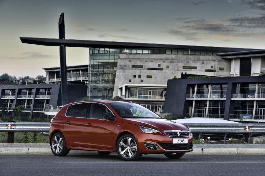  Peugeot 308 GT Line 2015 года  (ZA) (фото 22 из 27)